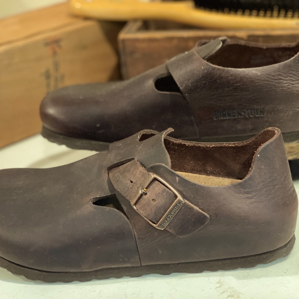 Birkenstock London  oiled leather Woman’s size 6, EU 37
